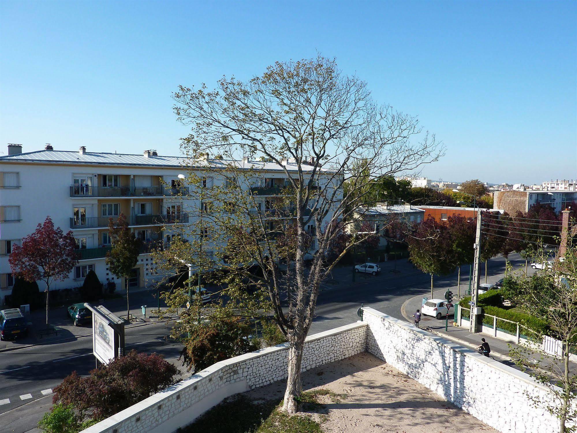 Résidence Hôtelière Laudine Reims Exterior foto